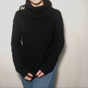 Jones New York black turtle neck sweater 💙❄️